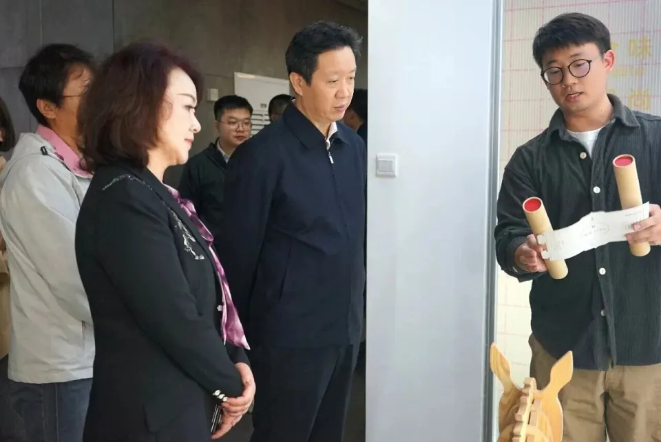 设计对话产业 | 广西工信厅一行到访HIDC，圈点设计共探创新赋能新路径