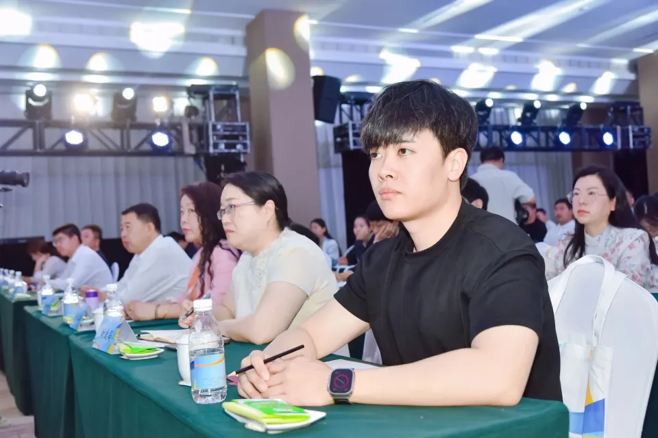 圈点设计 | 第五届体品大赛拉开帷幕,以几何律动诠释体育活力